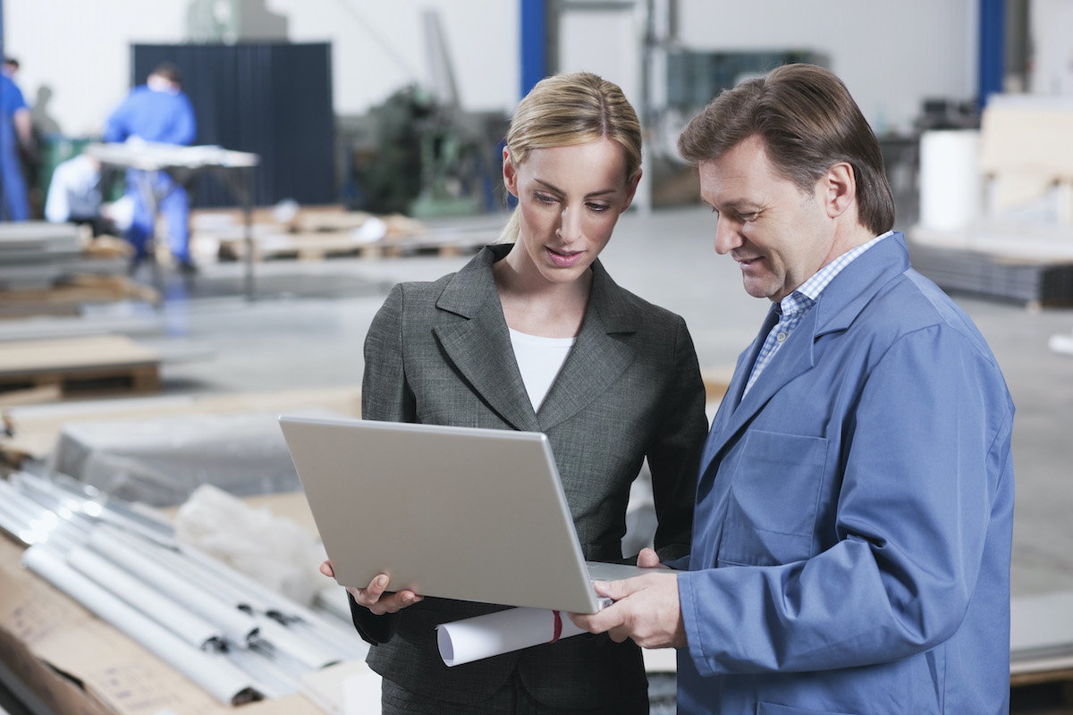 Hale przemysłowe w wykonaniu generalnego wykonawcy - czy warto?