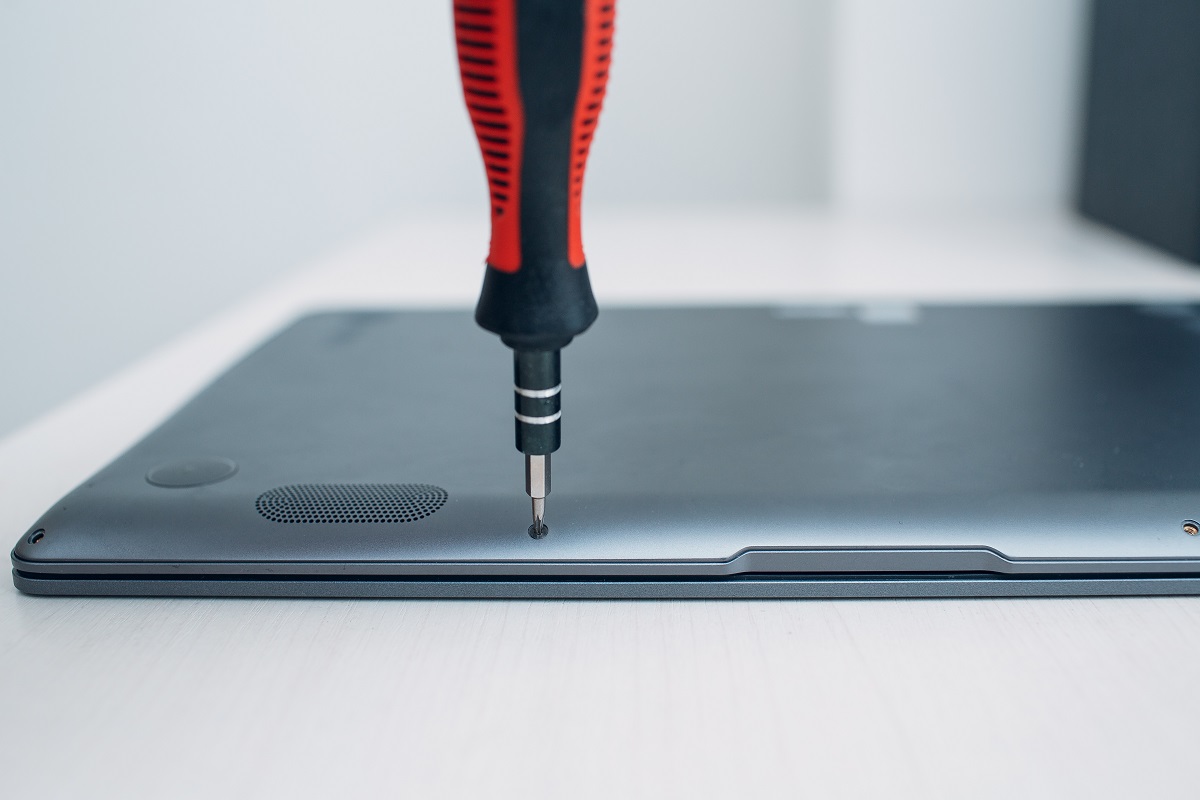 Usługi serwisowe - gdzie najlepiej się udać z naprawą urządzeń elektronicznych?